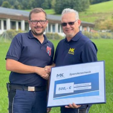 Zwei Spenden à 500 € MK Zerspantechnik (450 x 600 px)